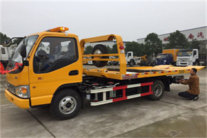 新洲哪里有拖车服务