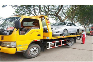 新洲附近24小时汽车拖车服务热线