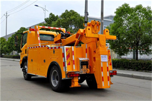 新洲高速路拖车费